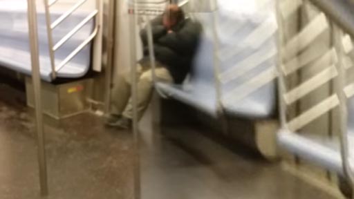 Rata en el metro