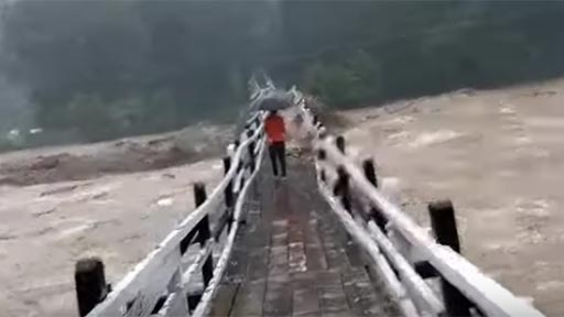 Un peligroso puente
